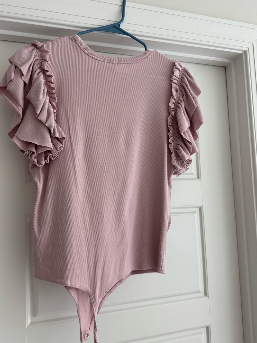 Express Blush Pink Ruffle Sleeve Bodysuit